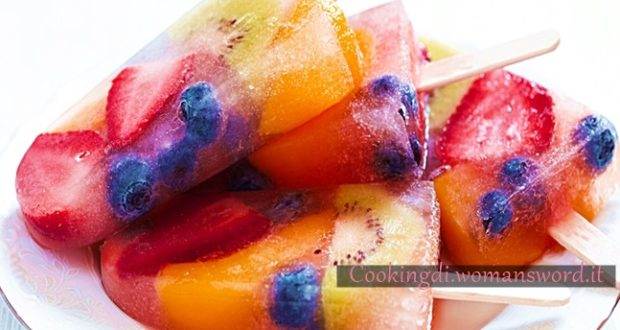 Prepariamo dei Ghiaccioli alla Frutta in pochi minuti